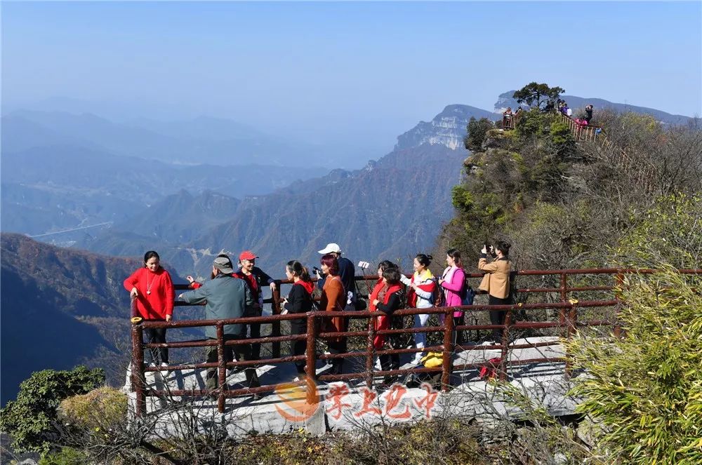 错过了红叶最佳观赏时间,光雾山红叶最佳观赏地方是哪里