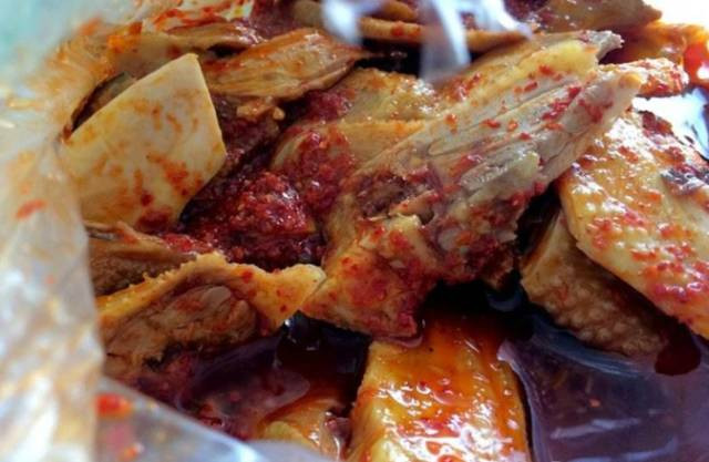 成都5小时飚拢达州万源,达州灯影牛肉和南坝灯影牛肉