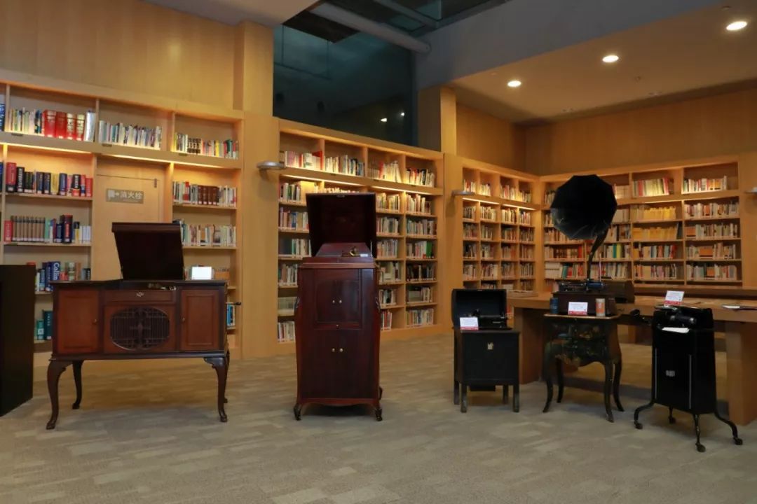 百年留声｜收藏家汪世林向国家大剧院捐赠431张珍贵黑胶唱片