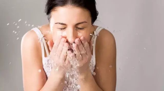 晚上睡觉要不要关无线,晚上睡觉要关wifi吗