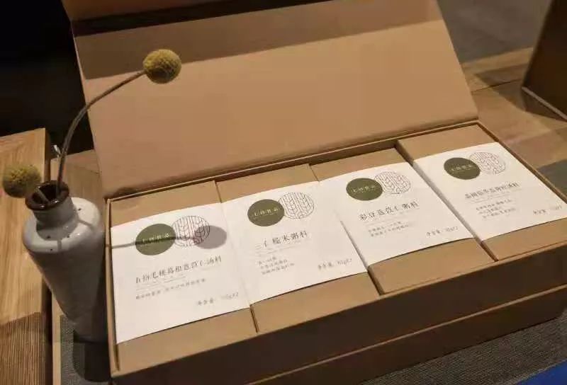 捧腹相声｜贾旭明带队“红壶相声社”空降新绎七修酒店！您瞧瞧？