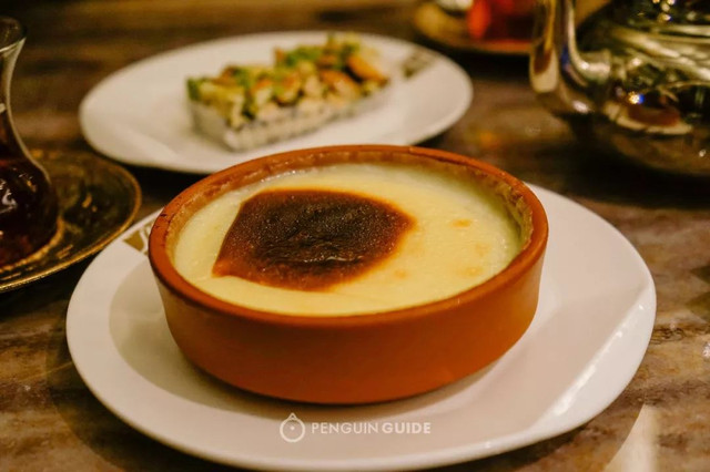 在这个魔幻的江南小城里,来一场烤肉和大饼的狂欢!