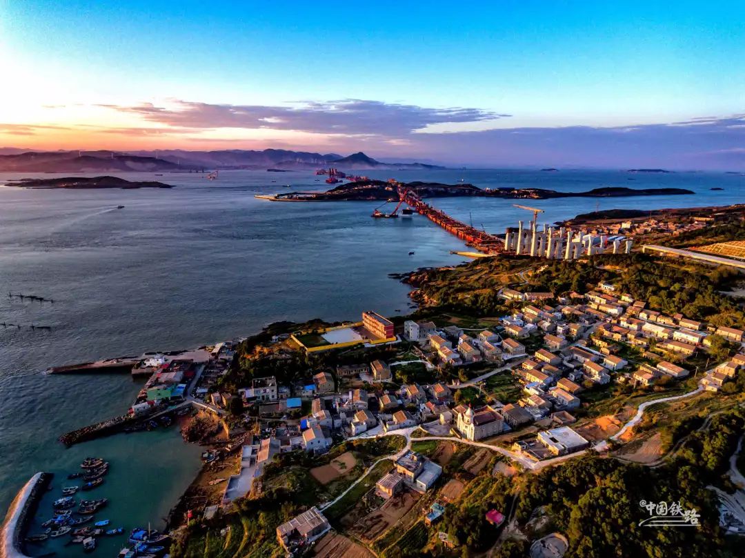 有哪些中国铁路工程震撼到你,中国铁路在建超级工程有哪些