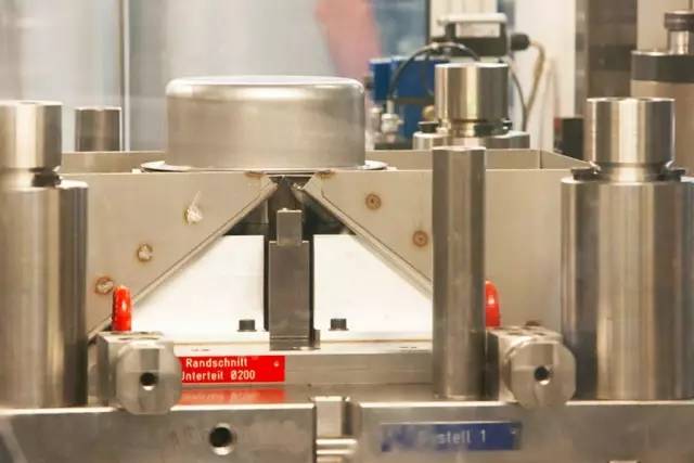 11.11超级团丨德国人做的高速快锅，10分钟两道硬菜同时上桌！