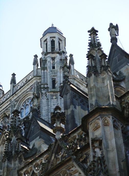 寻访波希之足迹