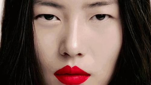 大表姐雷厉风行,宁赔1.6亿也要划清界限,爱得干净