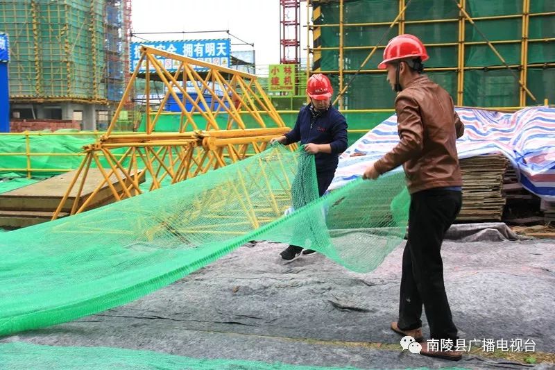 灰尘吸入太多引起咳嗽怎么治,灰尘吸入过多引起咳嗽怎么治