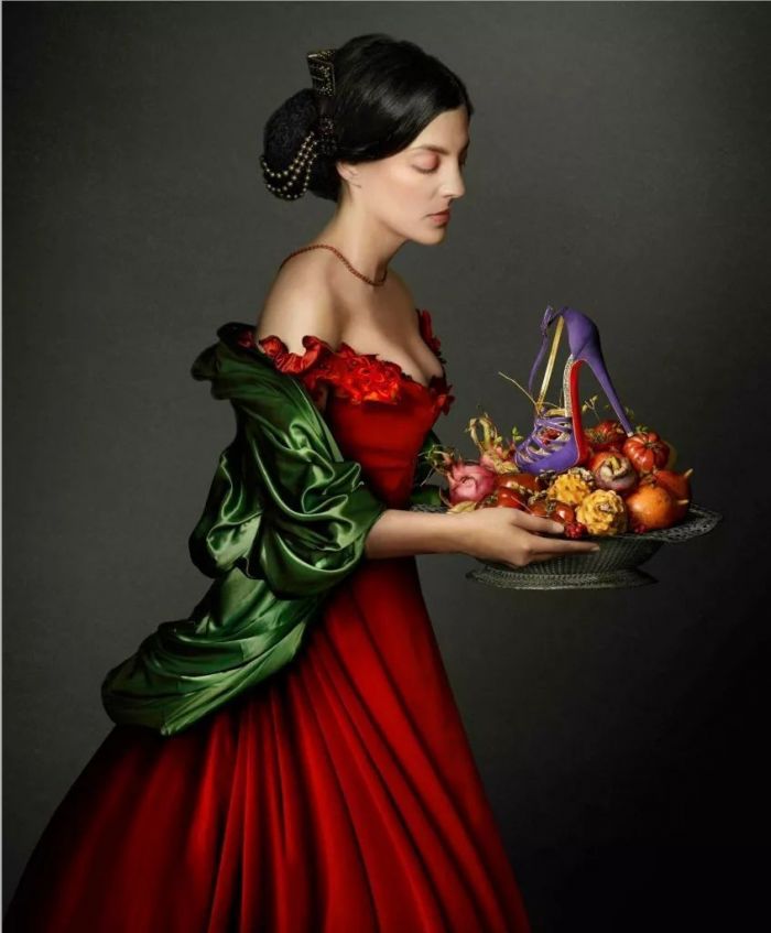 墨丘利送给女士们的鞋