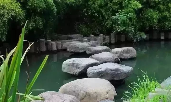 石来运转寓意介绍,庭院风水石的摆放位置图解