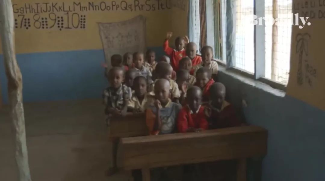 被家暴被阉割被强奸……她最终带领女性同胞建起一个真正的“女儿国”