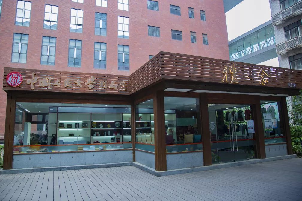 RUC玉兰花手机壳|掌心留存，玉兰芳香