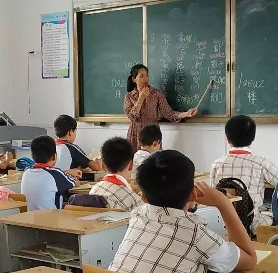 缂ょ悍鏍″洯娲诲姩缇庣瘒,缂ょ悍鏍″洯