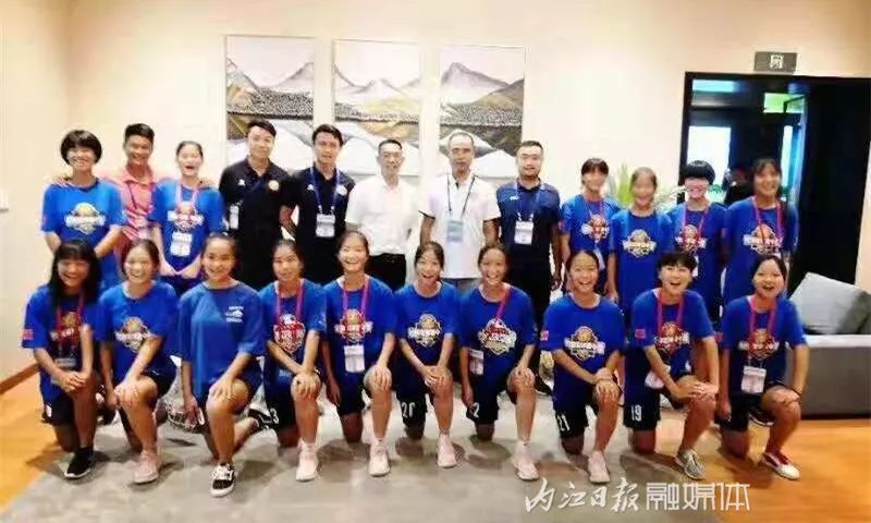 骄傲的少年足球,骄傲宜宾00后女孩入选中国女排