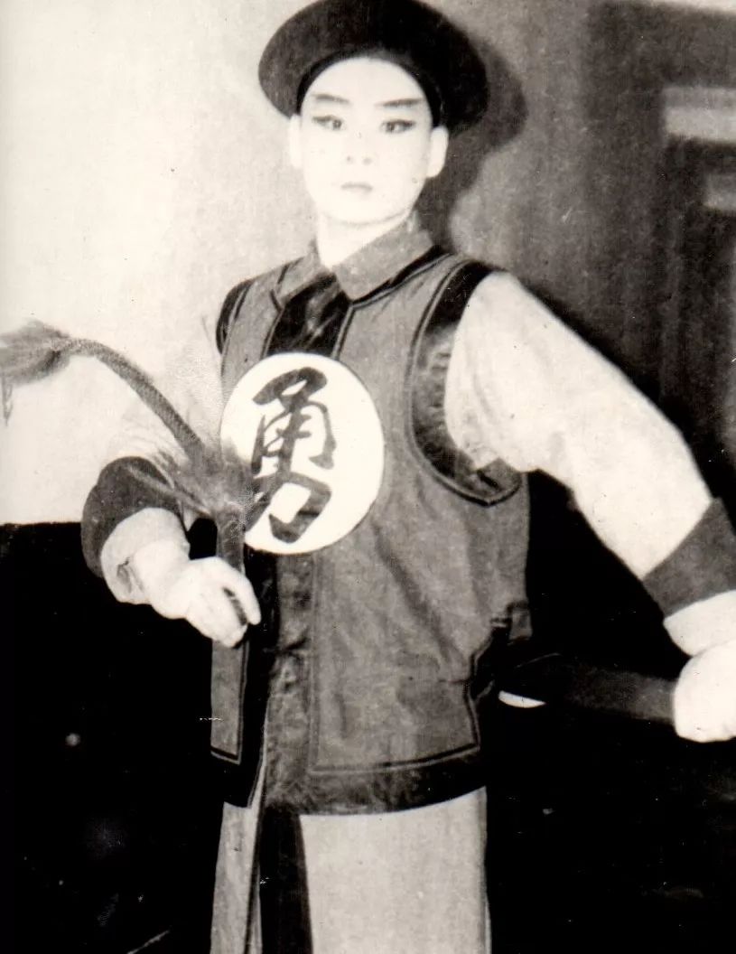 印迹｜他在胡同里坚守四十一年，只为京剧“风雷”不息