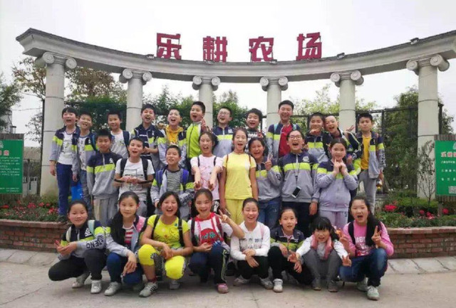 「重磅消息」重庆稻草人旅游节暨玫瑰花海门票无限免费送！5月1日黄金周，我们约起！