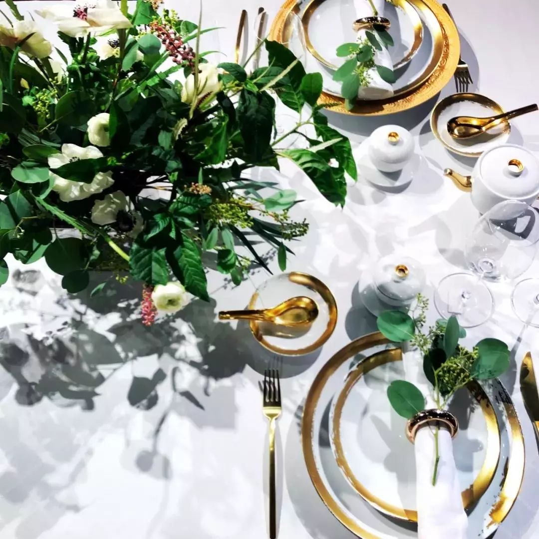 怎么营造浪漫餐桌,怎么布置餐桌有仪式感