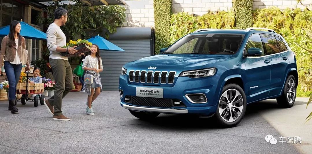 jeep自由光新车落地价,jeep自由光20172.4l领先智能版配置