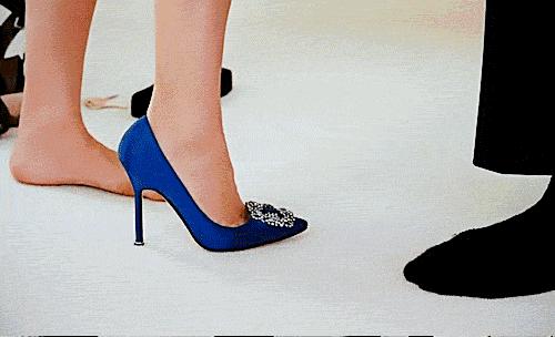 奥黛丽赫本钟爱的猫跟鞋,奥黛丽赫本尖头小黑鞋