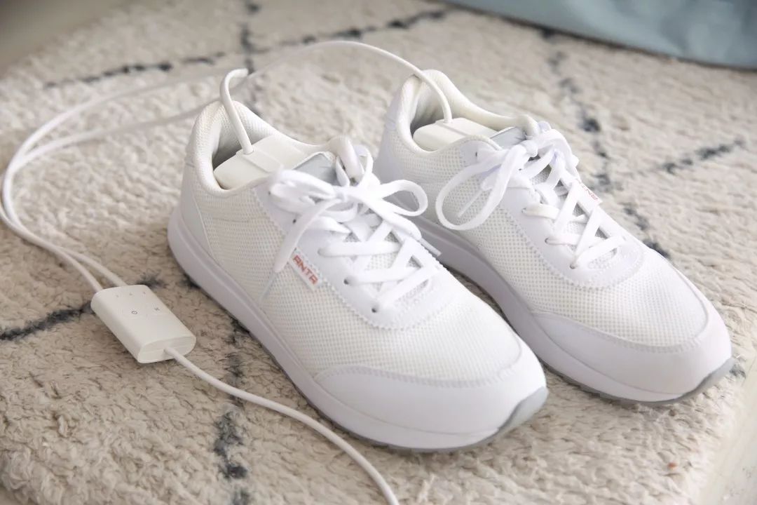 雨天鞋湿了快速干的方法,湿鞋快干小妙招