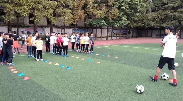 羊山五小足球,信阳羊山中学快乐足球