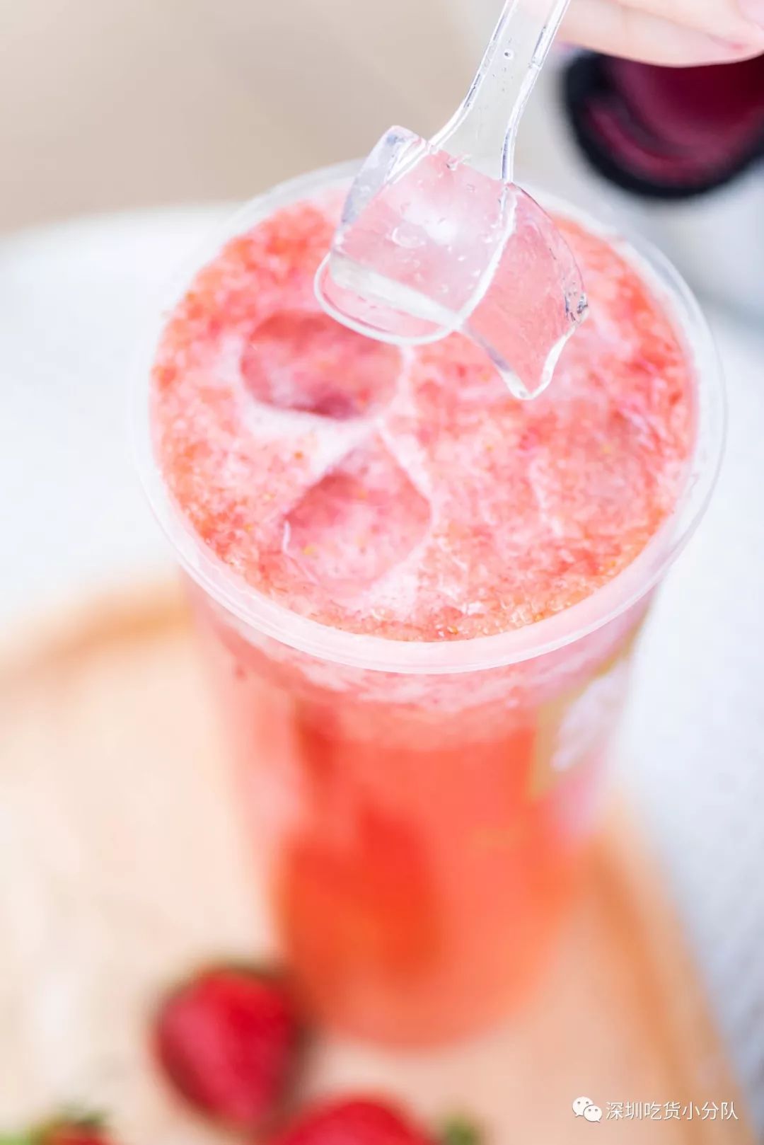 奈雪霸气草莓饮品下市时间,奈雪的茶居然出新口味了