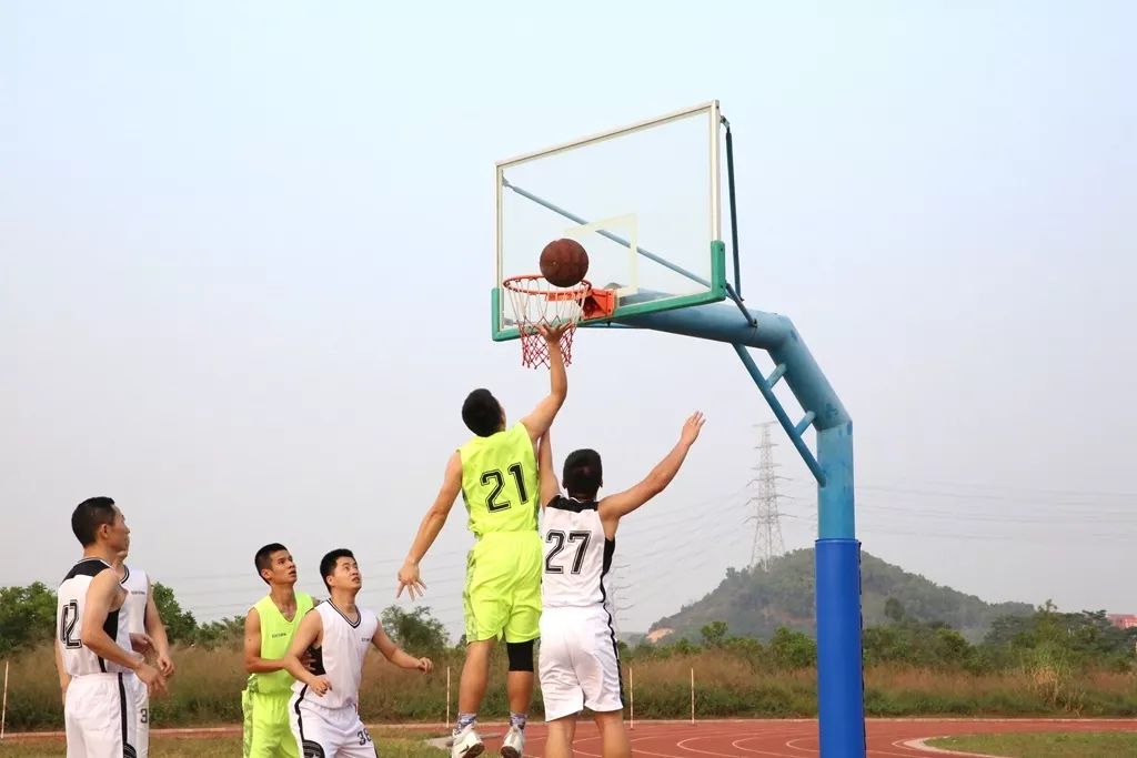 中国最美的篮球场树林,国内最美的十大篮球场