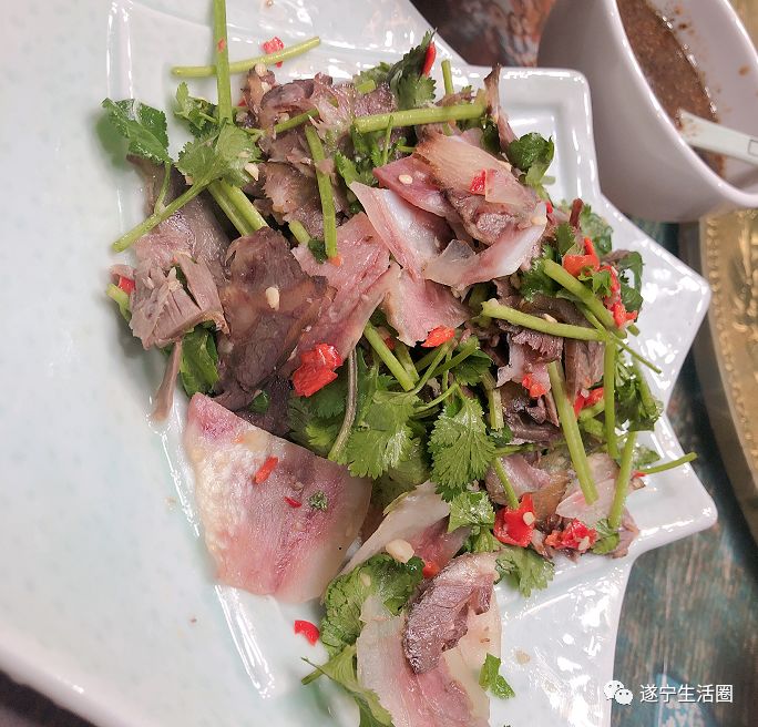 这家藏在城市拐角处的中餐馆20道古法烹制招牌菜是时候该火了美女老板嘿有趣