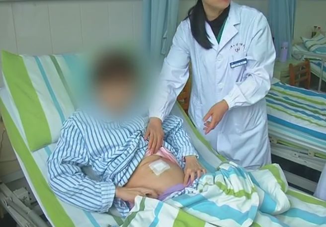 35岁女性突然有个月没来月经,42岁女人突然没有来例假什么原因