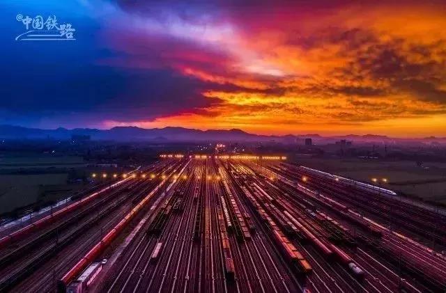 全国铁路今起正式调图,全国下周铁路调图