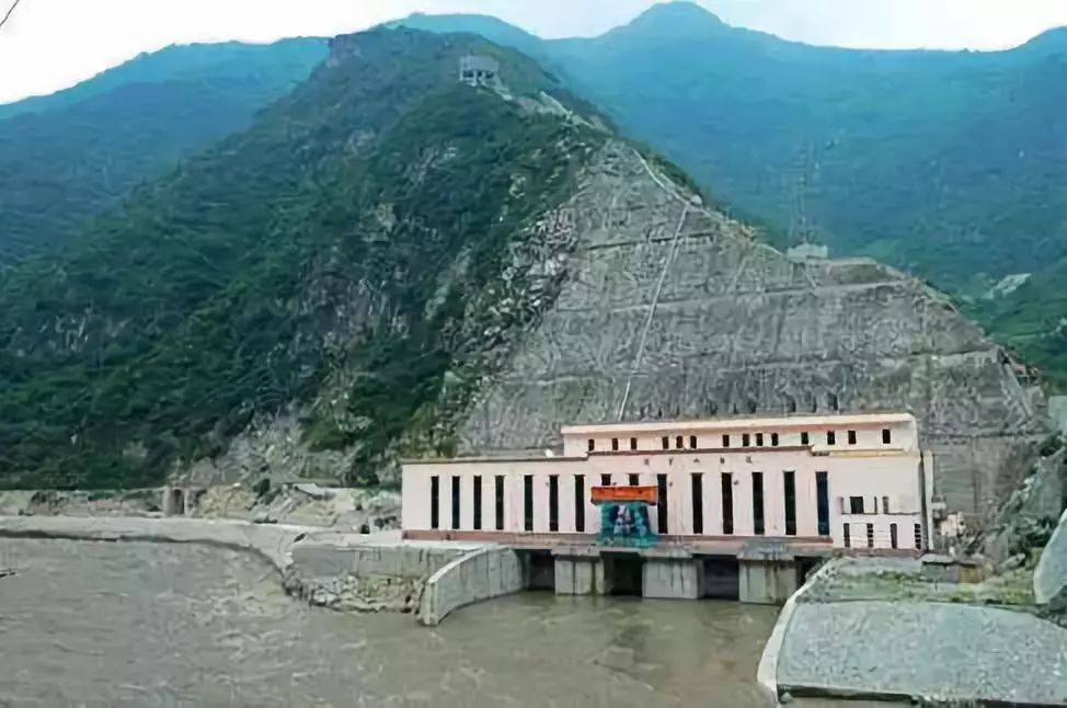 改革开放四十年之前的四川,改革开放初期的四川探索