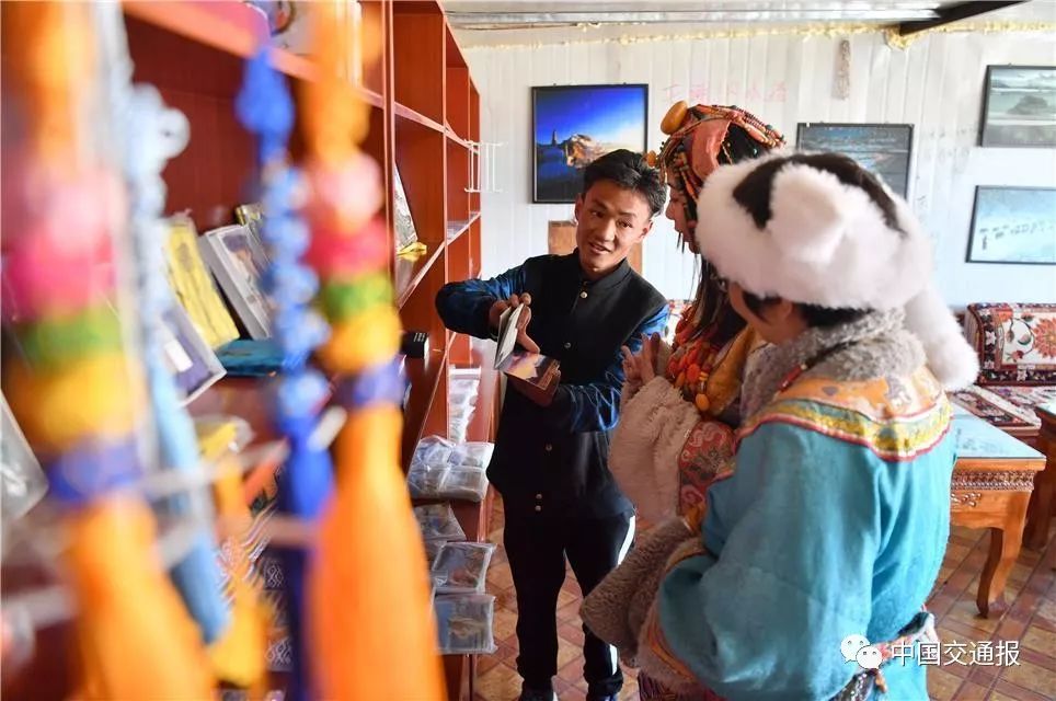 他们在生命禁区不断挑战极限，他们是世界屋脊上最美的雪域鸿雁