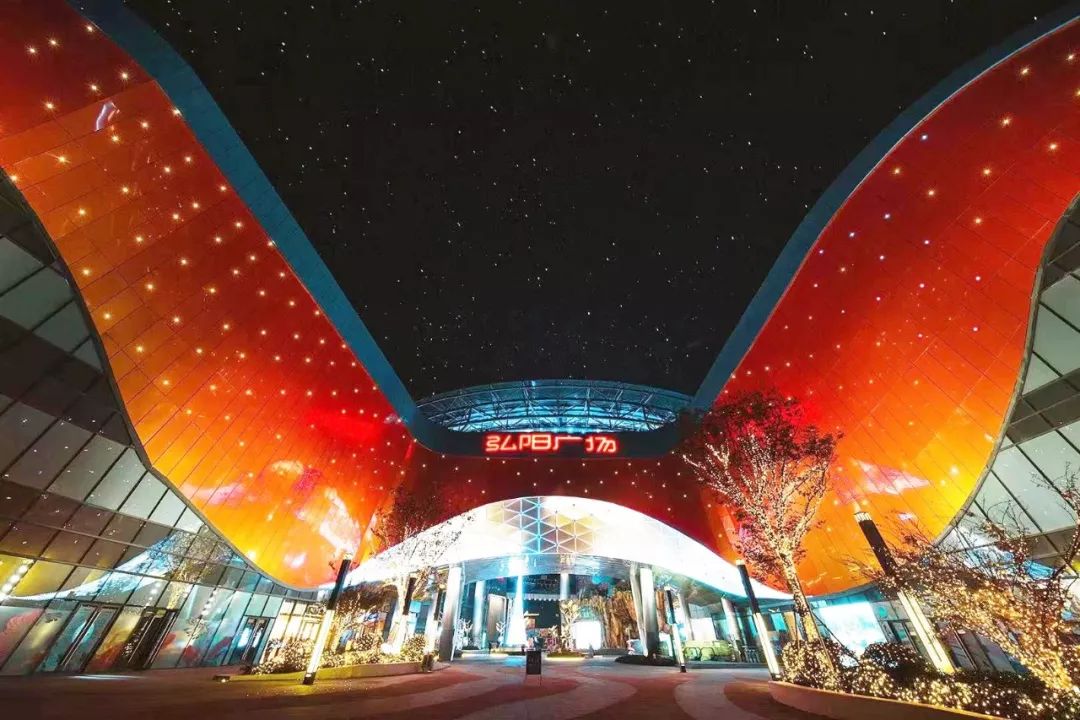 55万㎡灯光秀！全城一起蹦到2019！太嗨了！