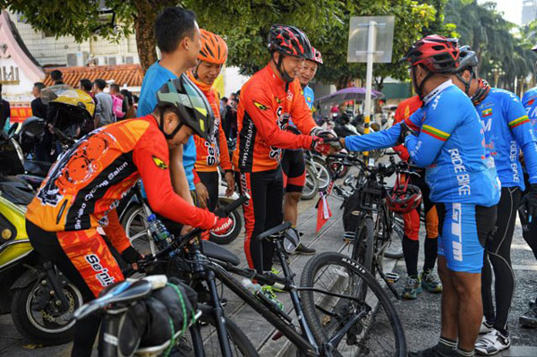 “运动德宏”中缅自行车交流活动圆满落幕