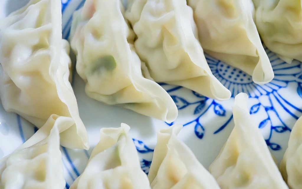 最具幸福感的县级市中唯一一座上榜的北方小城，光是海鲜就能吃到你激灵！