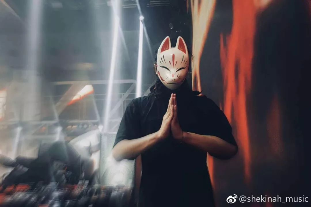 抖音怎么用周杰伦视频,怎样在抖音制作周杰伦的视频