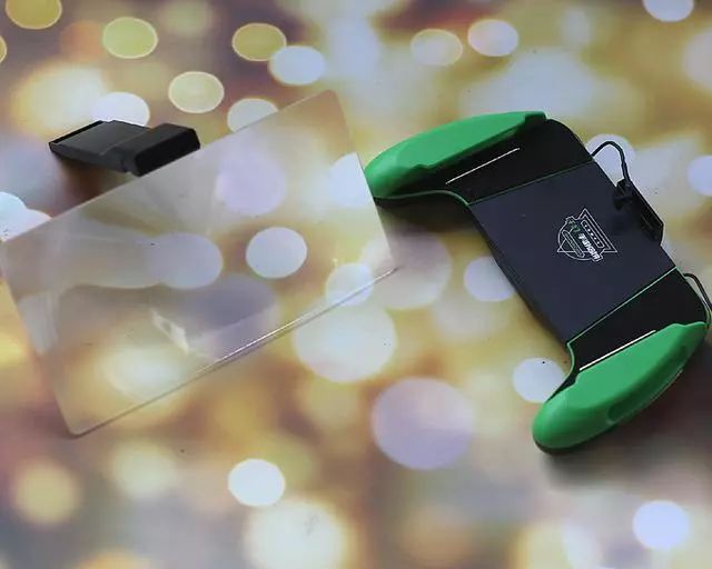 隐藏再深也能被发现？千幻手游放大器让你轻松吃鸡