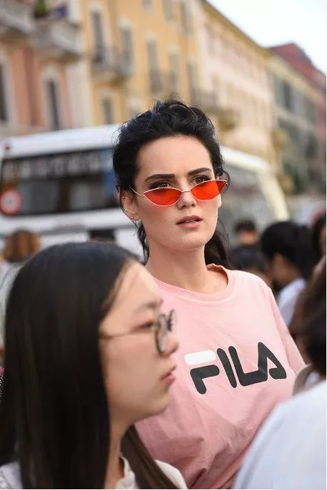 fila运动衣怎么搭配,fila高级时装