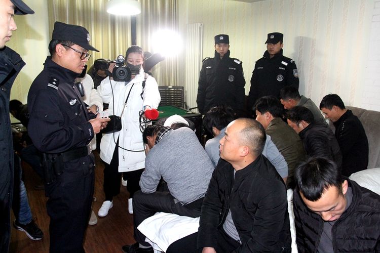 西安未央200名警力夜查,西安未央区联合执法突击检查