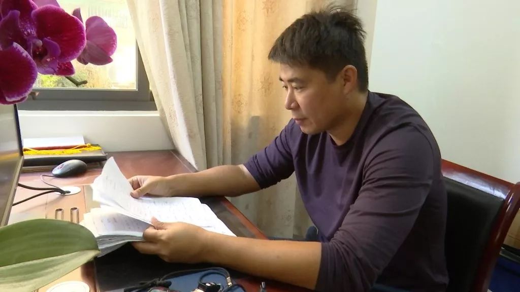 这个厦门孩子的足球教练，竟然是中国男足奥运第一球、第一个进入曼联的中国人