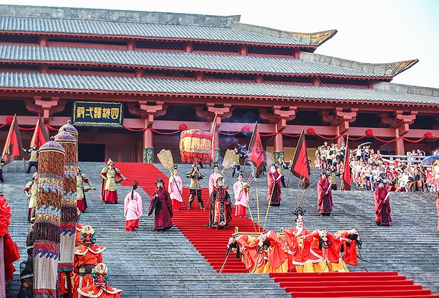 春节横店影视城门票价格表,横店影视城春节免费游玩