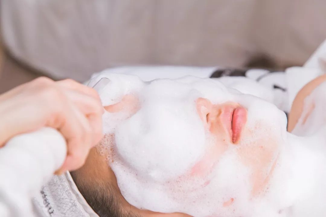 2019的开门大礼！99限时秒杀799元风靡日本的泡泡皮肤管理！跟三只熊一起buling跨年！