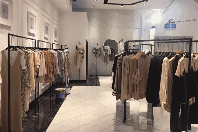 青岛吃喝玩乐的商圈,青岛适合年轻人去的商场