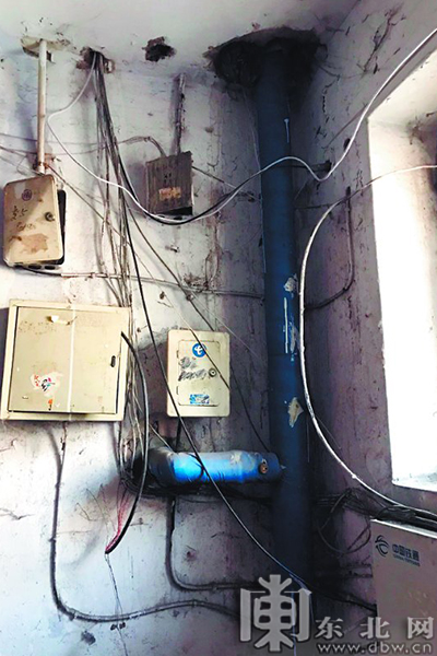 哈尔滨市道里区千个老旧庭院外挂线得到整治提升居民幸福指数