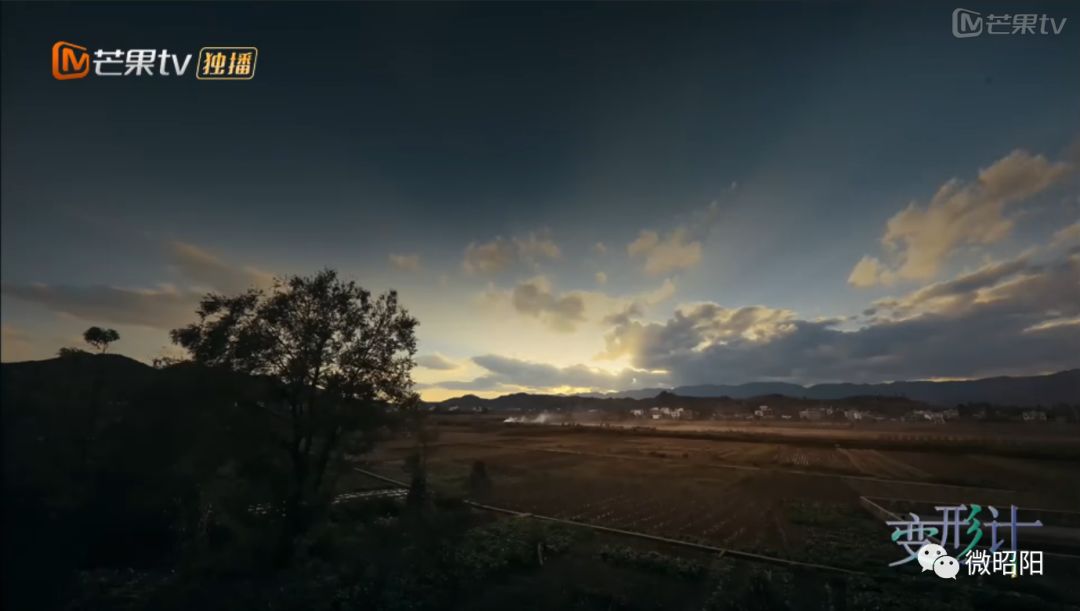 变形计苏宋足球,变形计托孤足球男孩后续