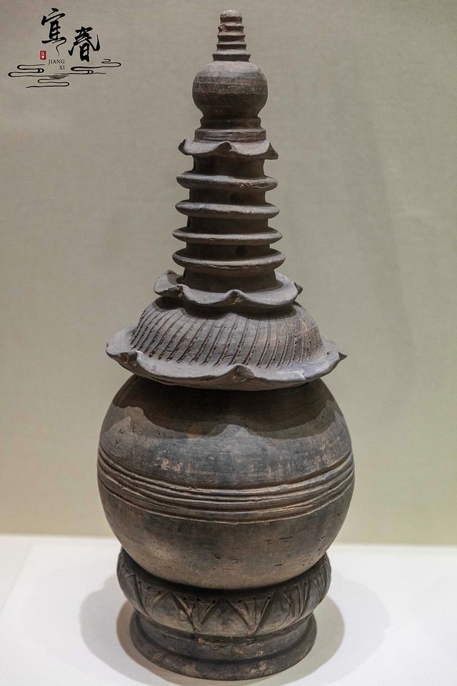 明月处处有，唯有宜春月最明