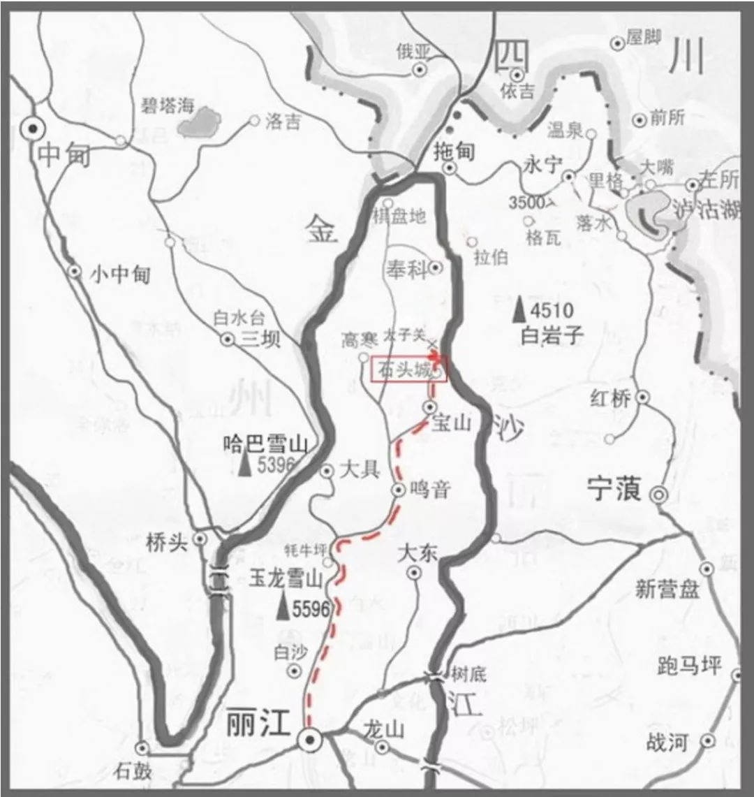 巨石上的奇特村庄,丽江绝美的村落