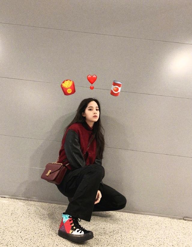 欧阳娜娜香奈儿合作,欧阳娜娜匡威怎么搭配