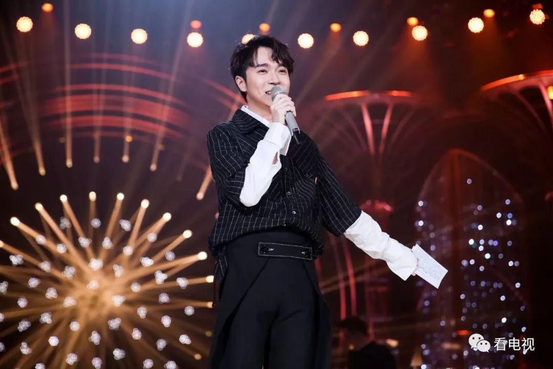 周末综艺看点｜《歌手》《大冰小将》开播，《梦想的声音》《野生厨房》收官