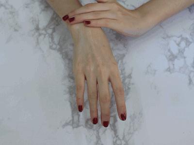 团购开抢｜嫩出水、白成雪、滑溜溜的肌肤，靠这款身体乳就够了