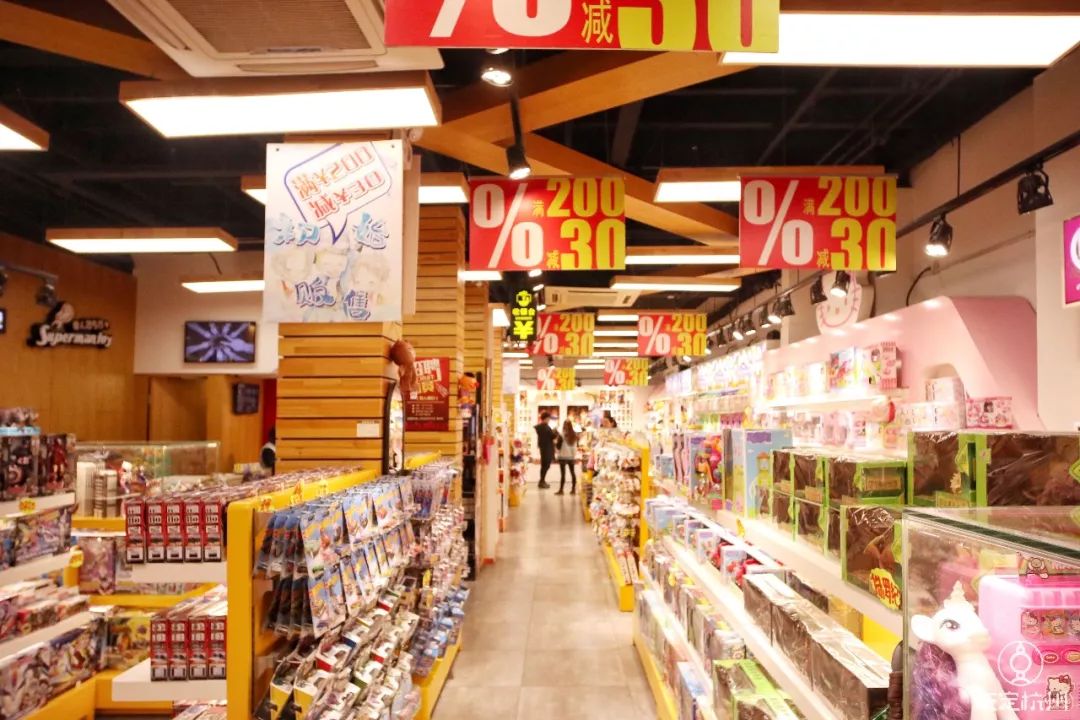 河坊街大型手办店,河坊街动漫